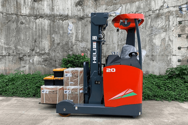 Xe Nâng Reach Truck Ngồi Lái 2 Tấn Heli