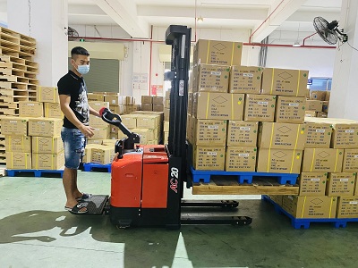 Nâng pallet 1 mặt